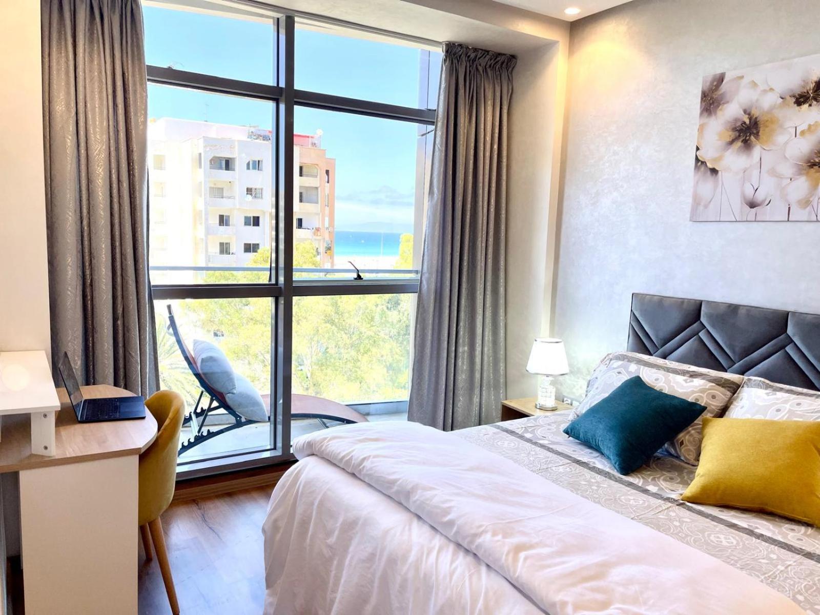 Modern Elegance With Sea Views In Central Tangier - Steps To Beach, Train And Attractions! Εξωτερικό φωτογραφία