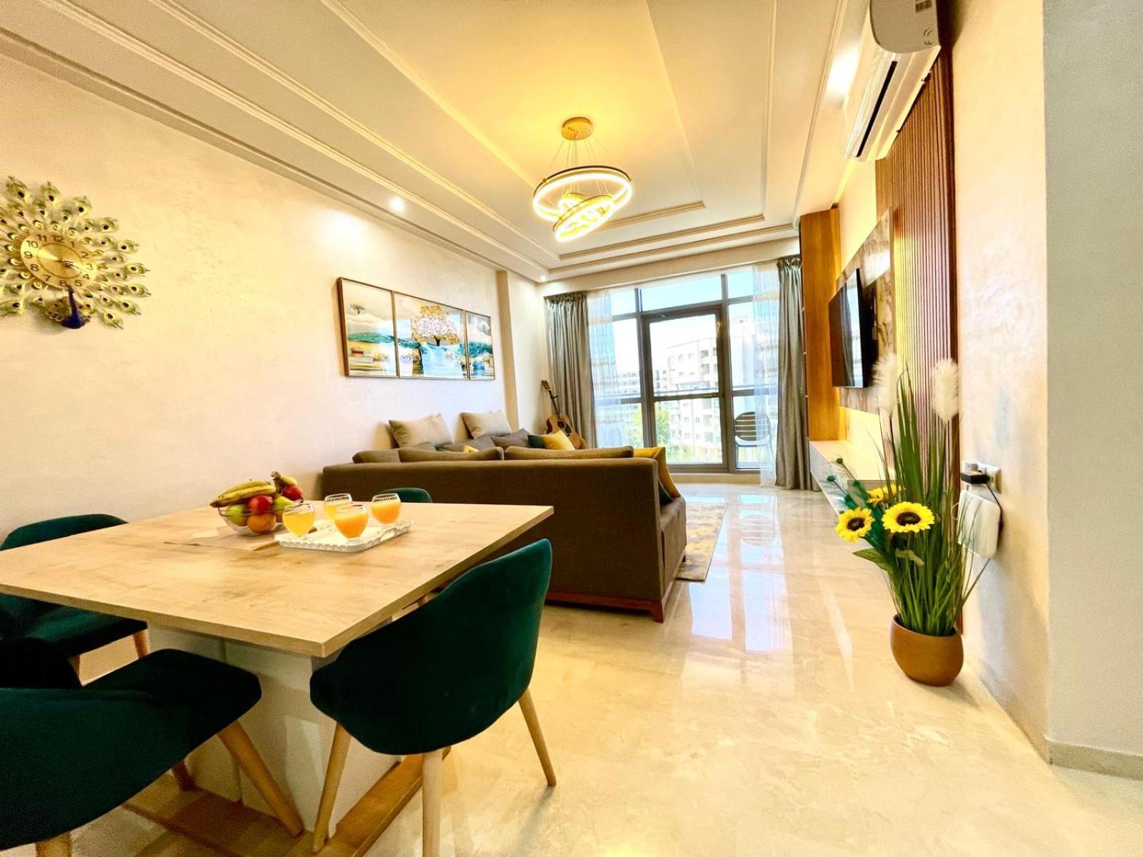 Modern Elegance With Sea Views In Central Tangier - Steps To Beach, Train And Attractions! Εξωτερικό φωτογραφία