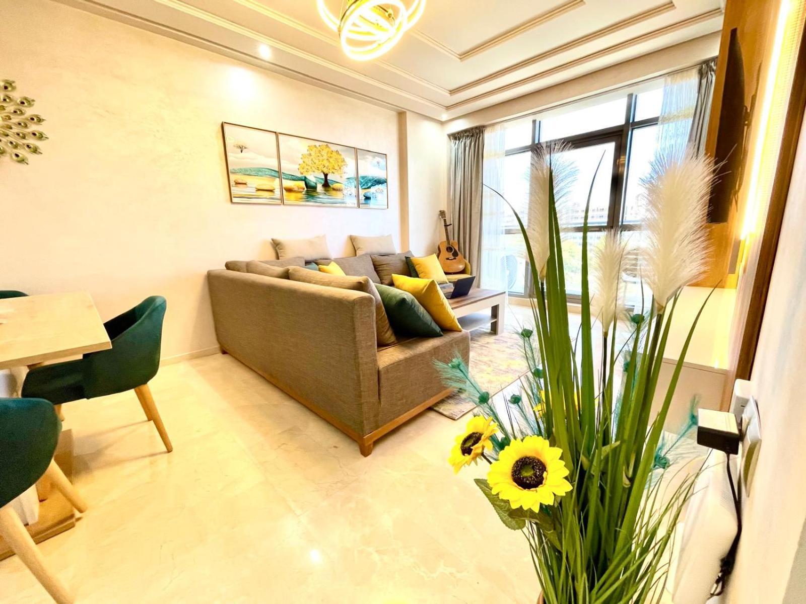 Modern Elegance With Sea Views In Central Tangier - Steps To Beach, Train And Attractions! Εξωτερικό φωτογραφία