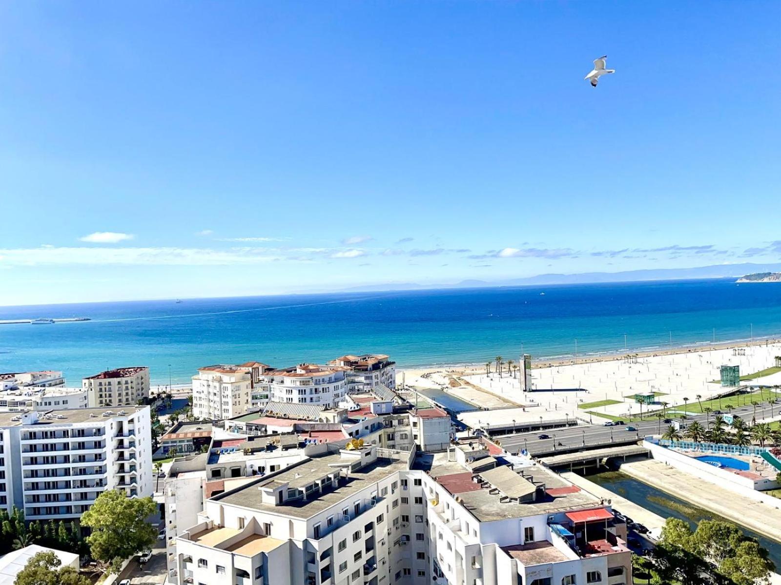 Modern Elegance With Sea Views In Central Tangier - Steps To Beach, Train And Attractions! Εξωτερικό φωτογραφία