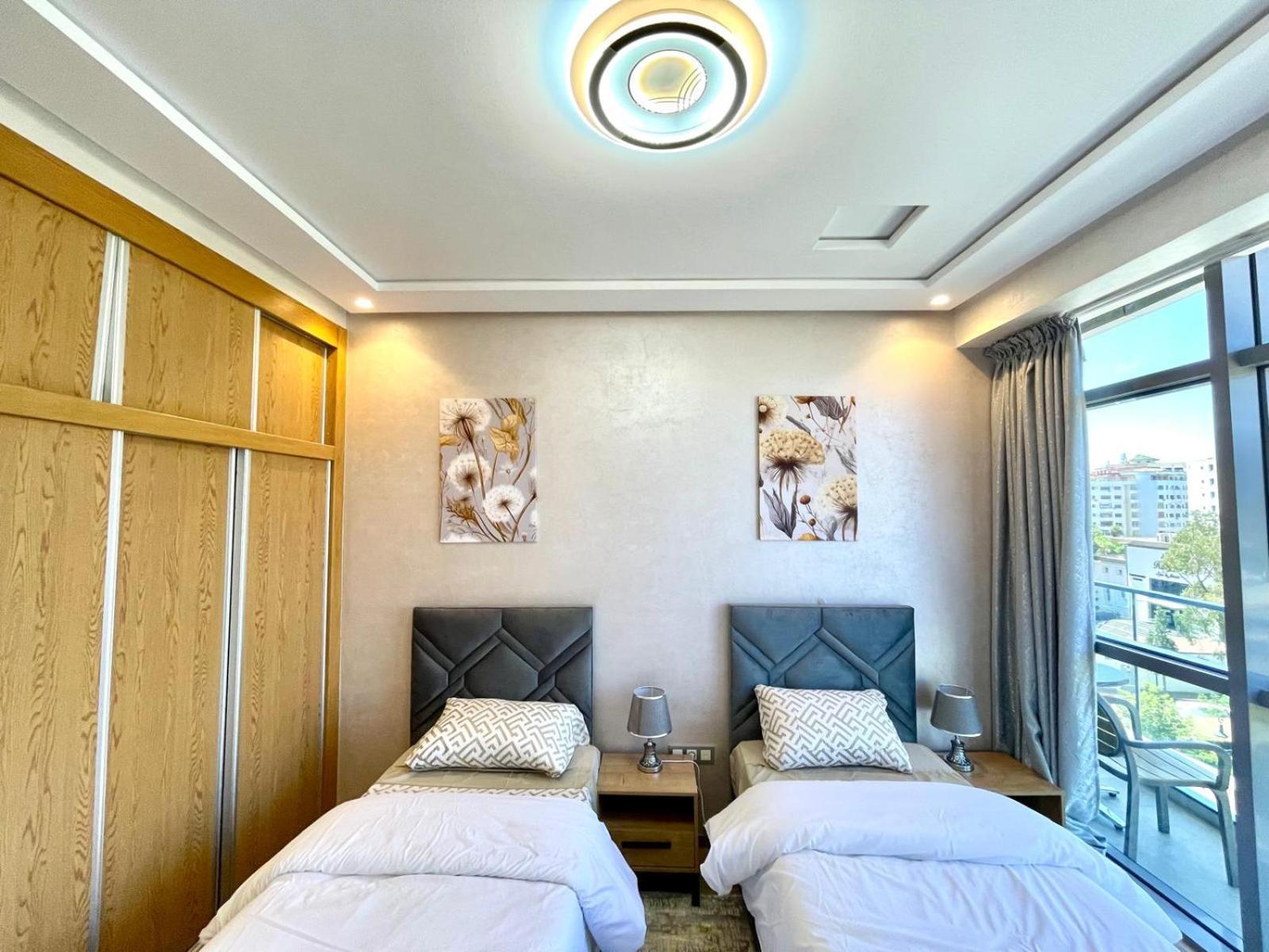 Modern Elegance With Sea Views In Central Tangier - Steps To Beach, Train And Attractions! Εξωτερικό φωτογραφία